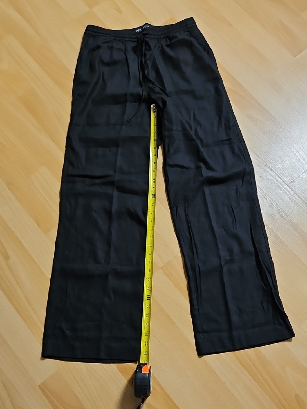 Zara -NWOT- Black Wide-Leg Casual Pants.